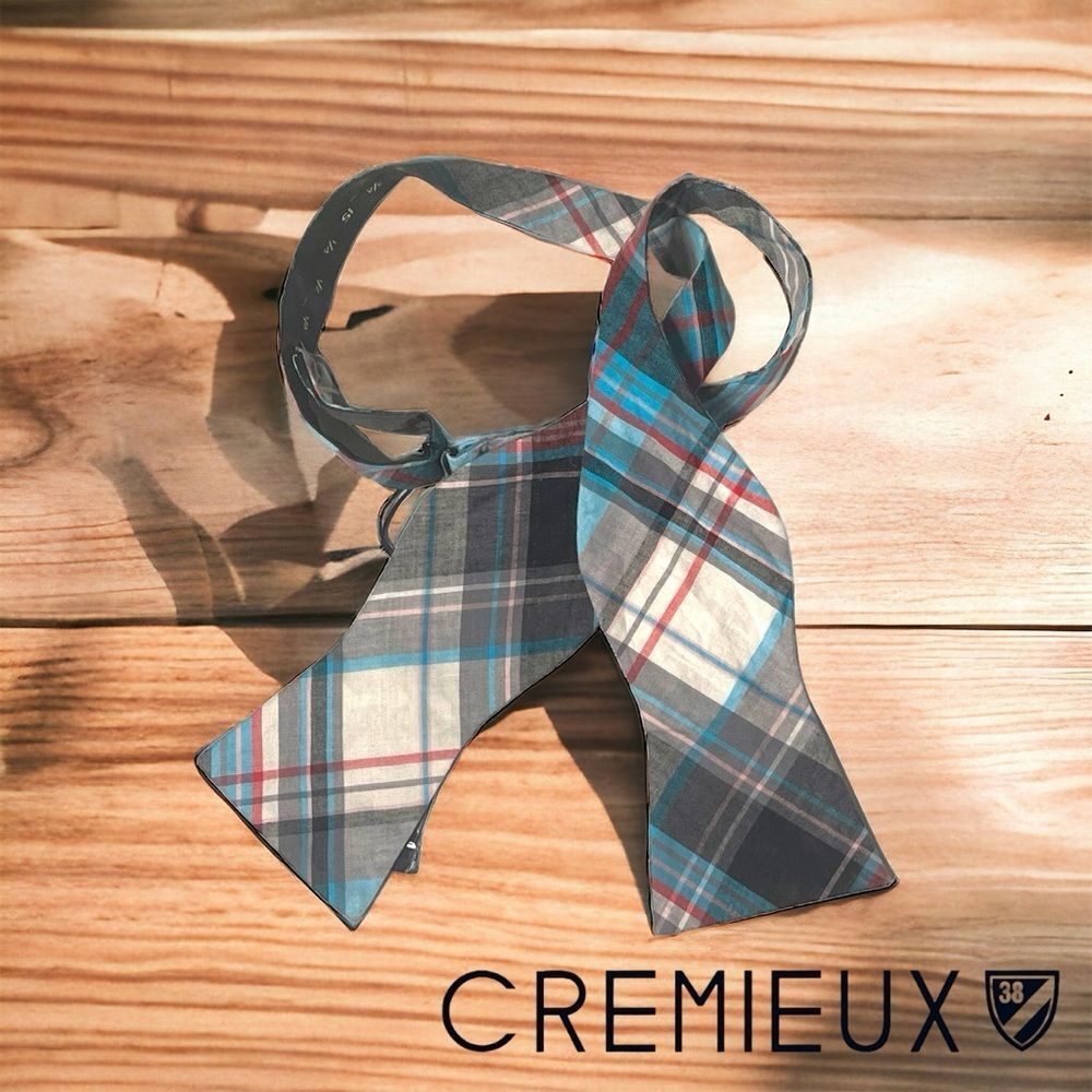 Daniel Cremieux Bow Tie